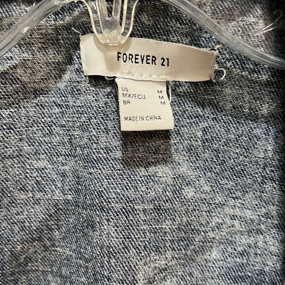 Forever 21 Acid Wash Cropped Zip Up Denim Jacket - Picture 2 of 4